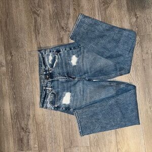 American Eagle Mom Straight Blue Distressed Jean